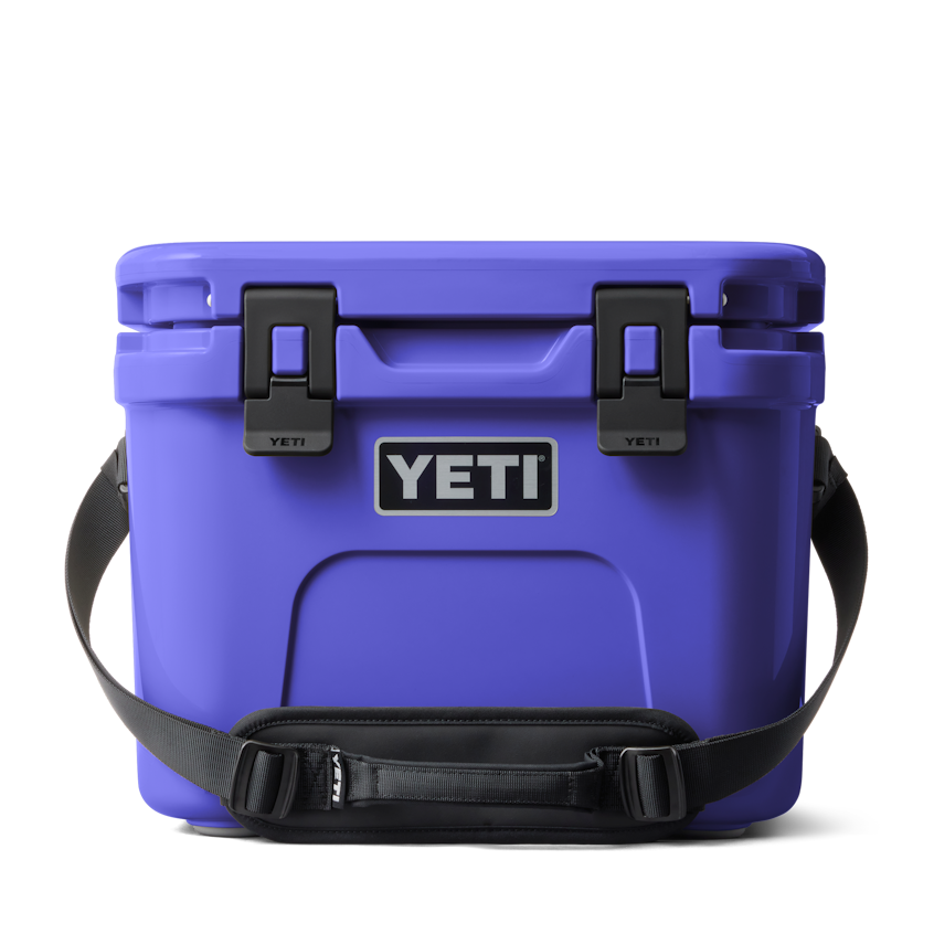 Roadie 15 Hard Cooler – Maroon & Co